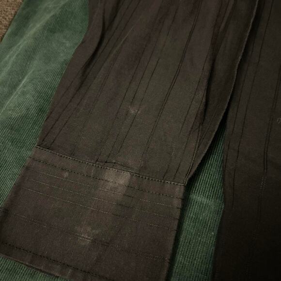 Y2k style button up - Picture 6 of 7